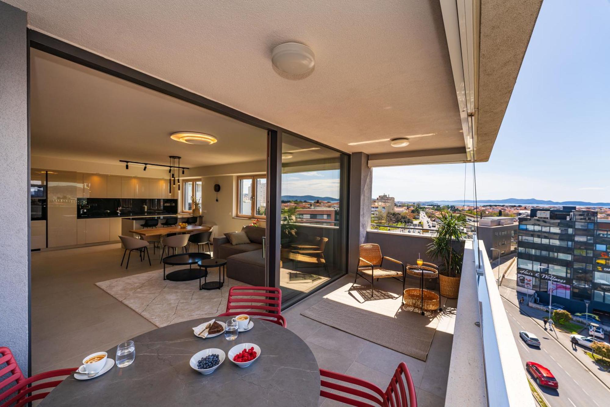 D-Apartment - With Garage And Balcony Zadar Exterior photo